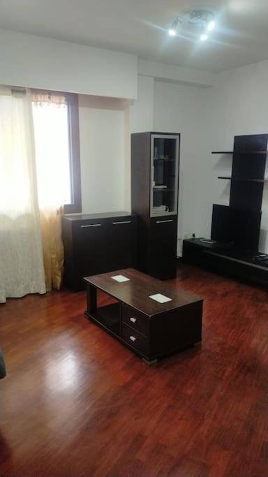 Berishift Apartment Оуренсе Екстериор снимка