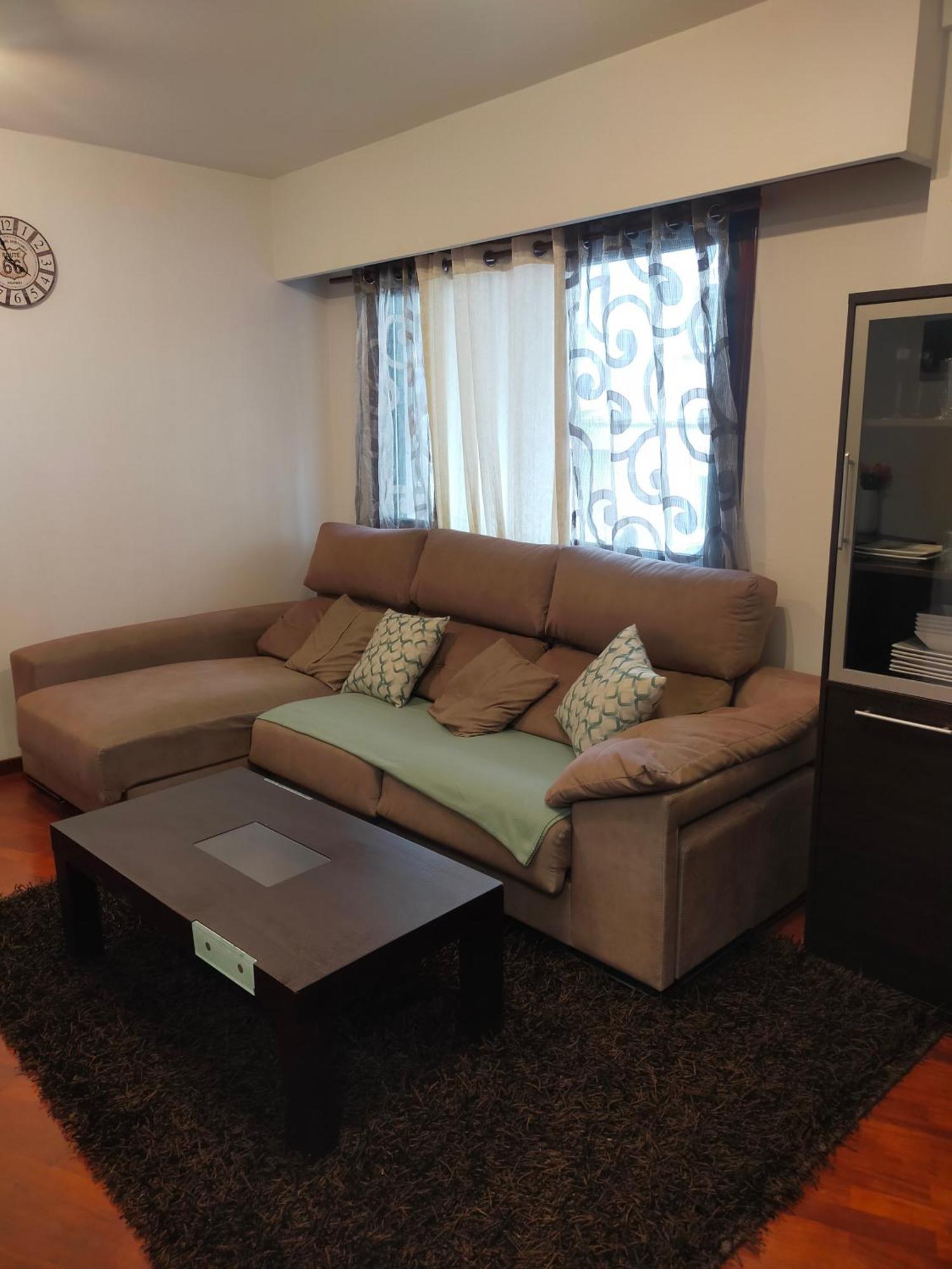 Berishift Apartment Оуренсе Екстериор снимка