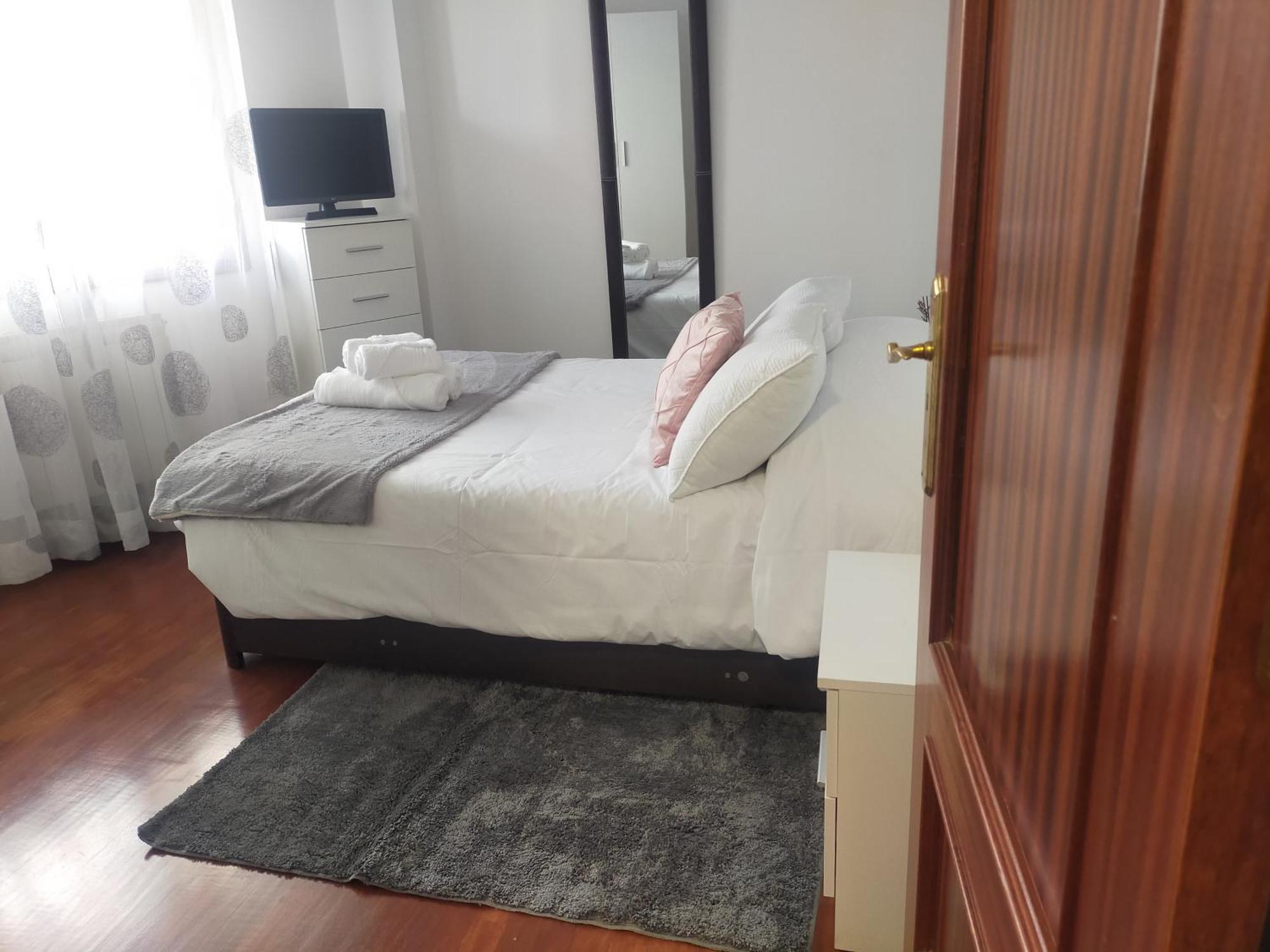 Berishift Apartment Оуренсе Екстериор снимка