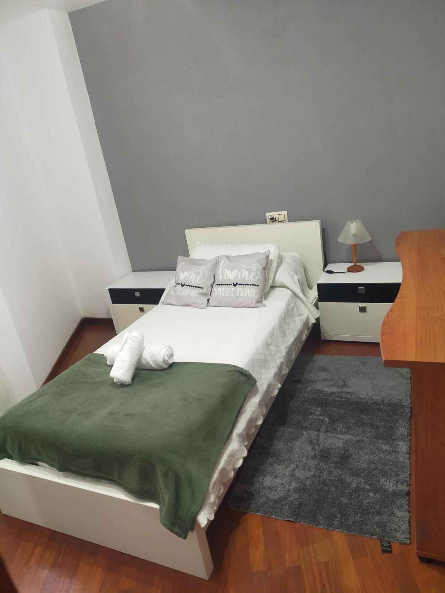Berishift Apartment Оуренсе Екстериор снимка