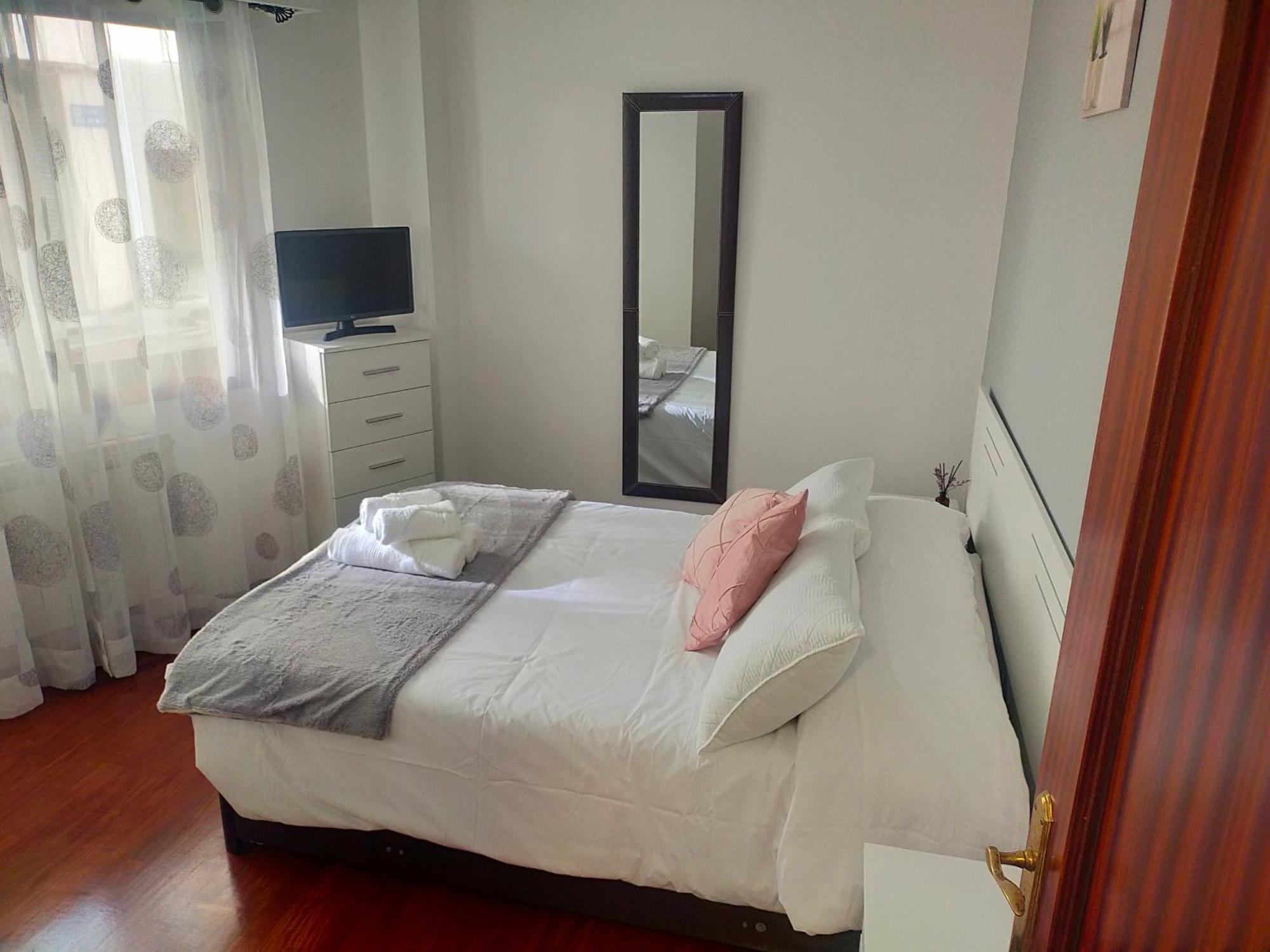 Berishift Apartment Оуренсе Екстериор снимка