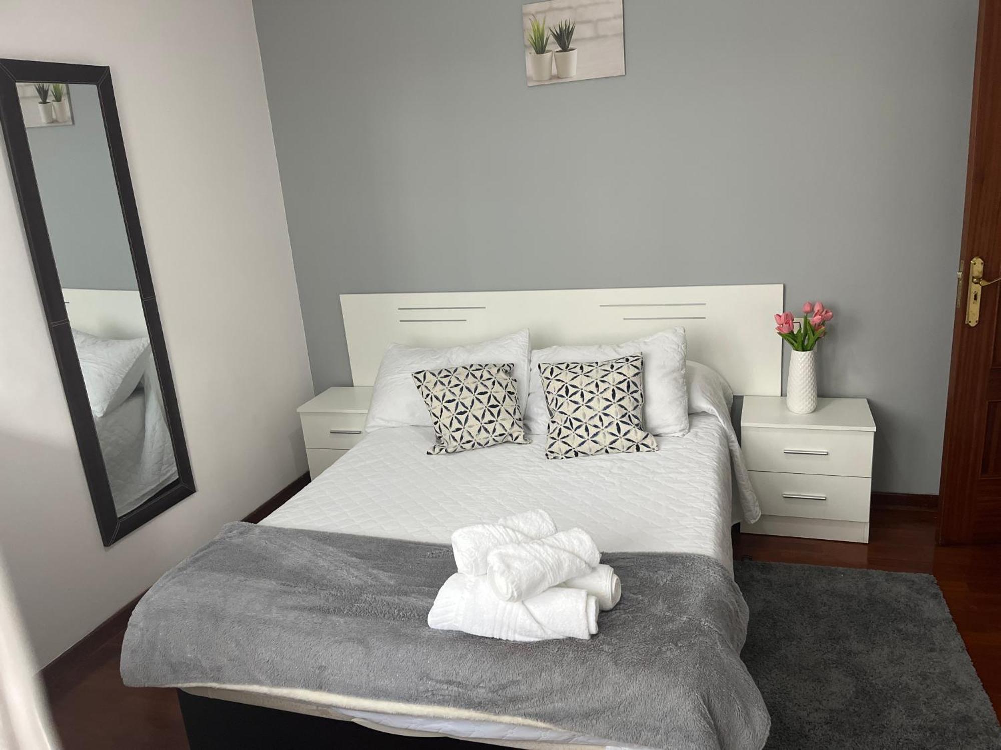 Berishift Apartment Оуренсе Екстериор снимка